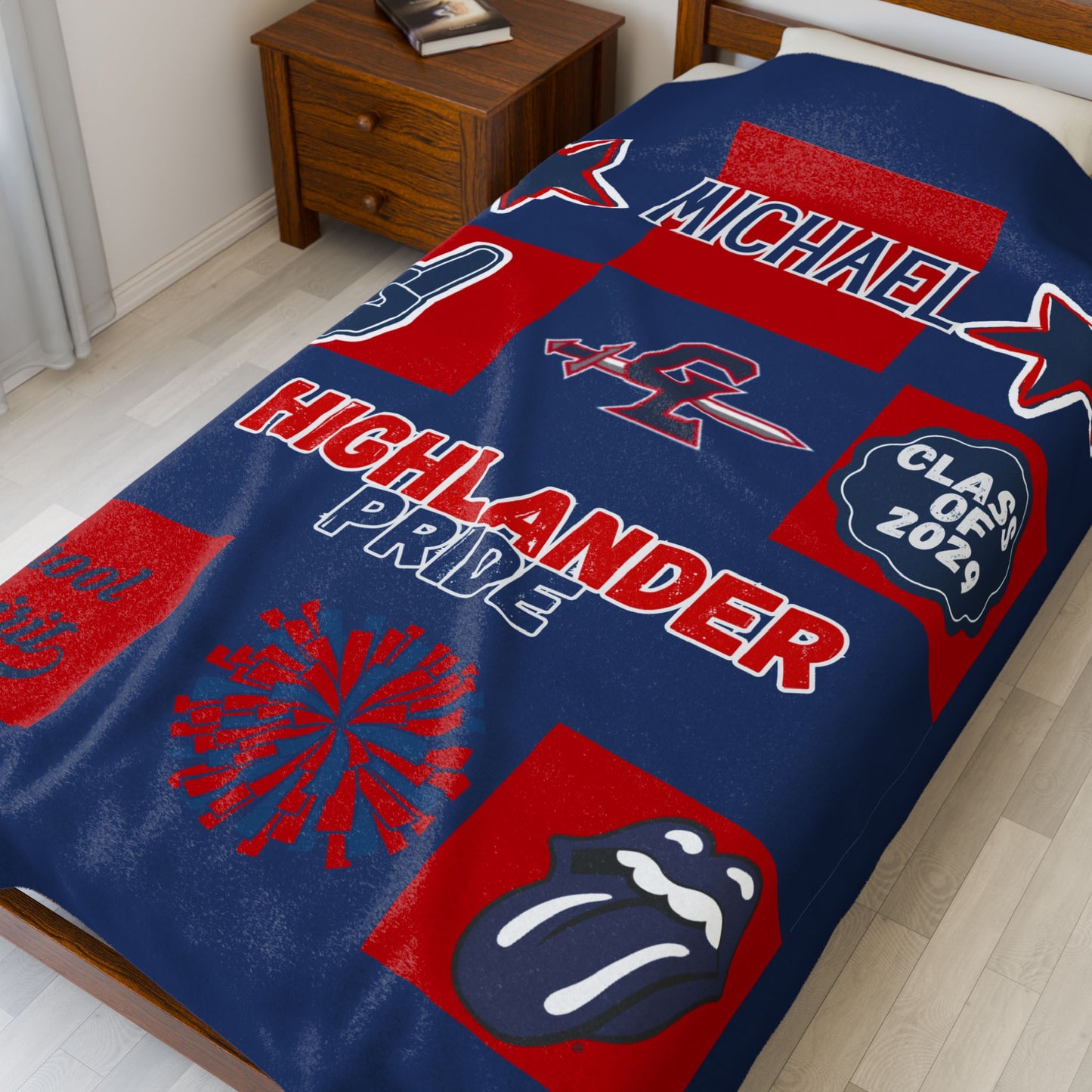 Personalized High School Spirit Blanket, Custom Name Cozy Throw for Teens, Varsity Sports Club Fleece Bedding, Graduation Gift, Team Colors
