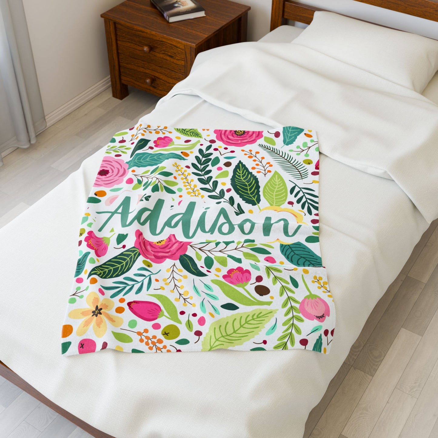 Plush Blanket, Personalized Floral Name Blanket, Custom Cozy Throw, Flower Design, Soft Blankie, Comfy Bedding