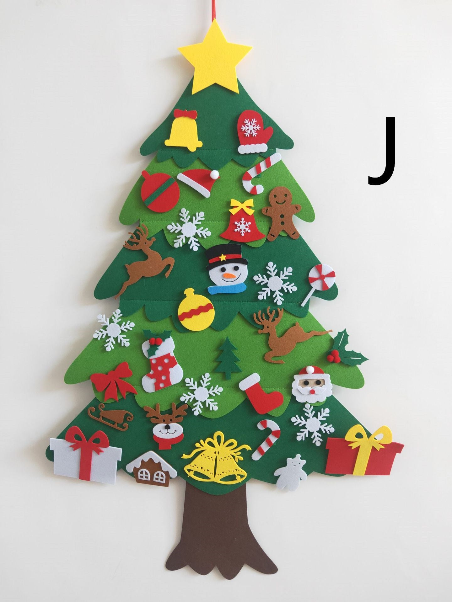 Whimsical Felt Wall Christmas Tree: Holiday Fun for Little Hands!