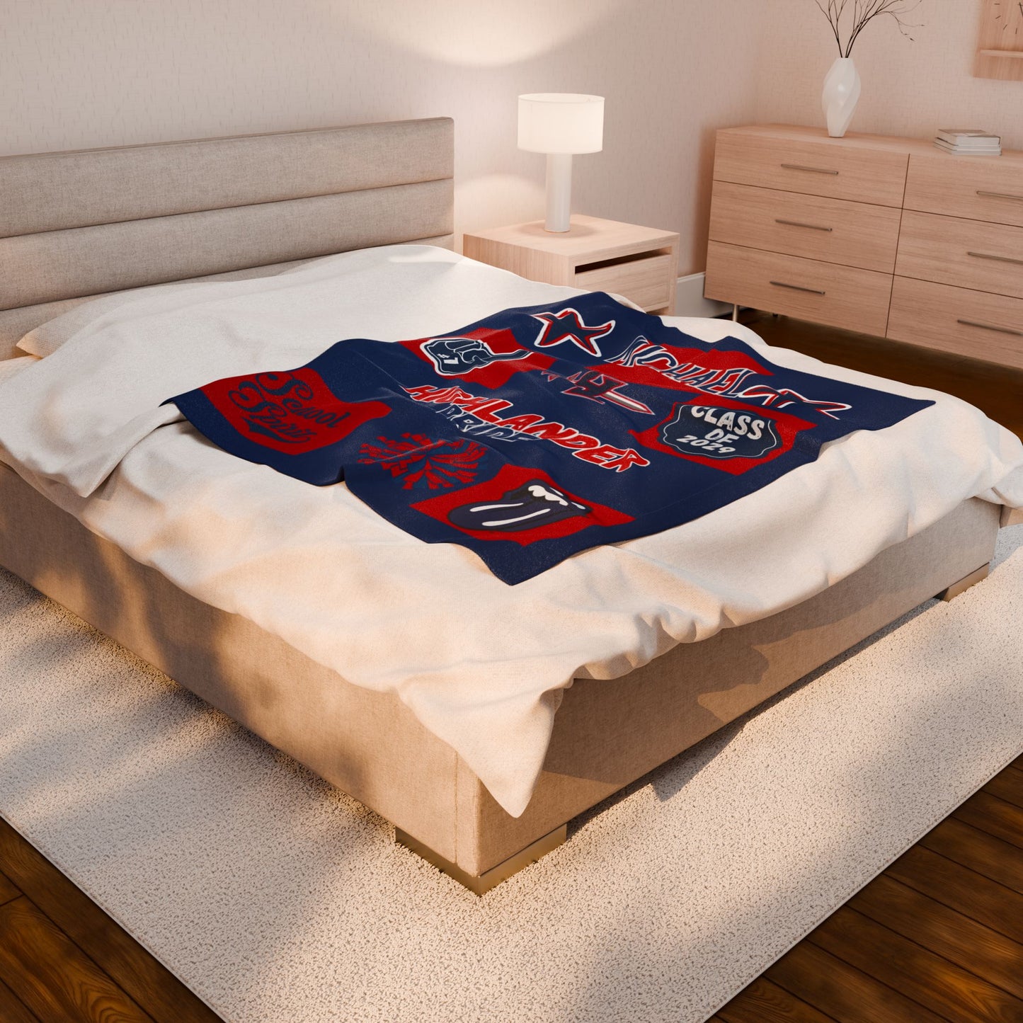 Personalized High School Spirit Blanket, Custom Name Cozy Throw for Teens, Varsity Sports Club Fleece Bedding, Graduation Gift, Team Colors