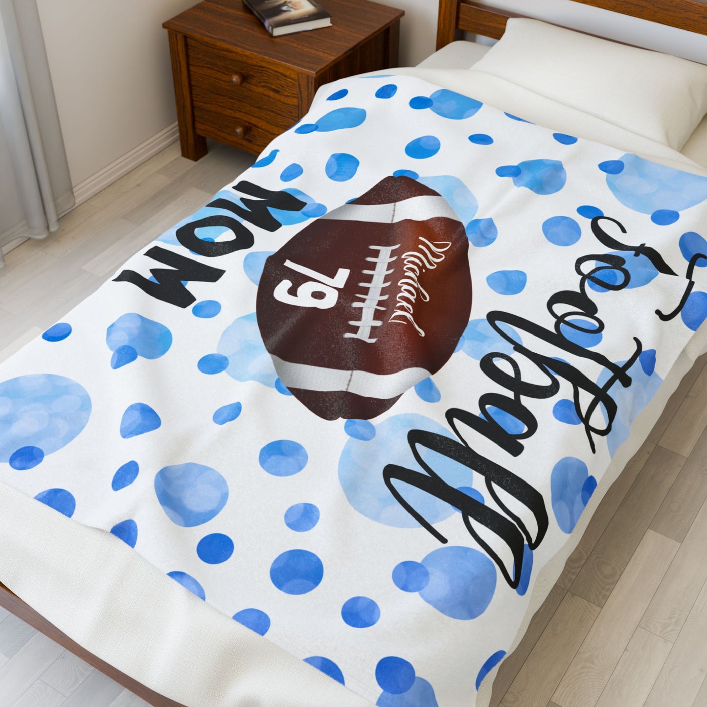 Plush Blanket, Personalized Football Mom Gift, Cozy Mom Blanket, Customizable Throw, ultimae fan, Sports Fan Bedding