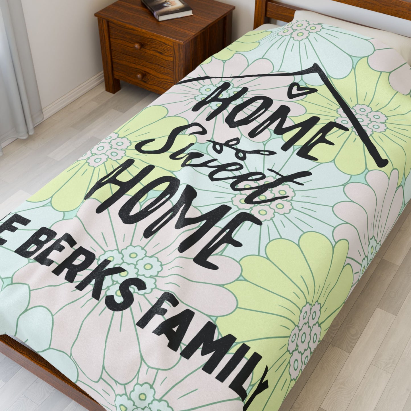 Home Sweet Home Floral Personalized Family Name, Housewarming Gift, Decor, New Home, Cozy Blanket Velveteen Plush Blanket