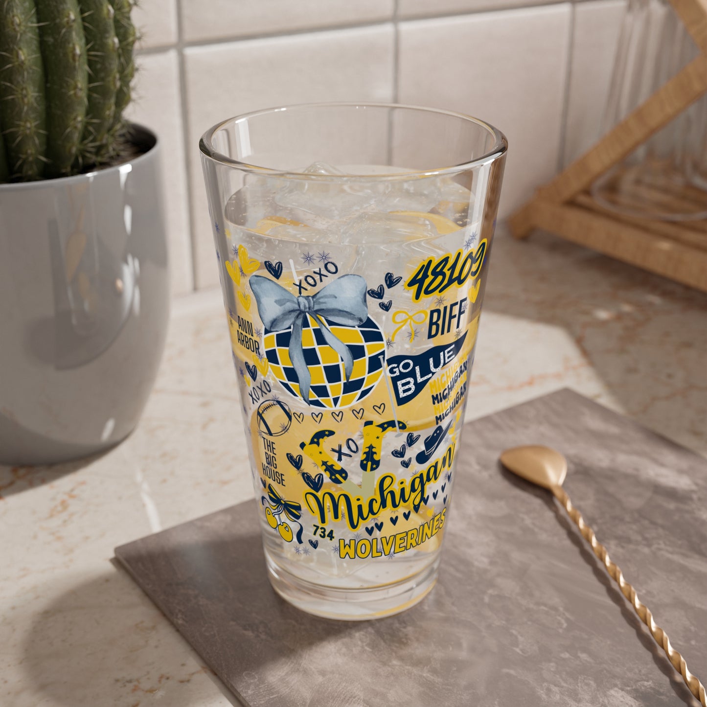Personalized College Spirit Fan Pint Glass