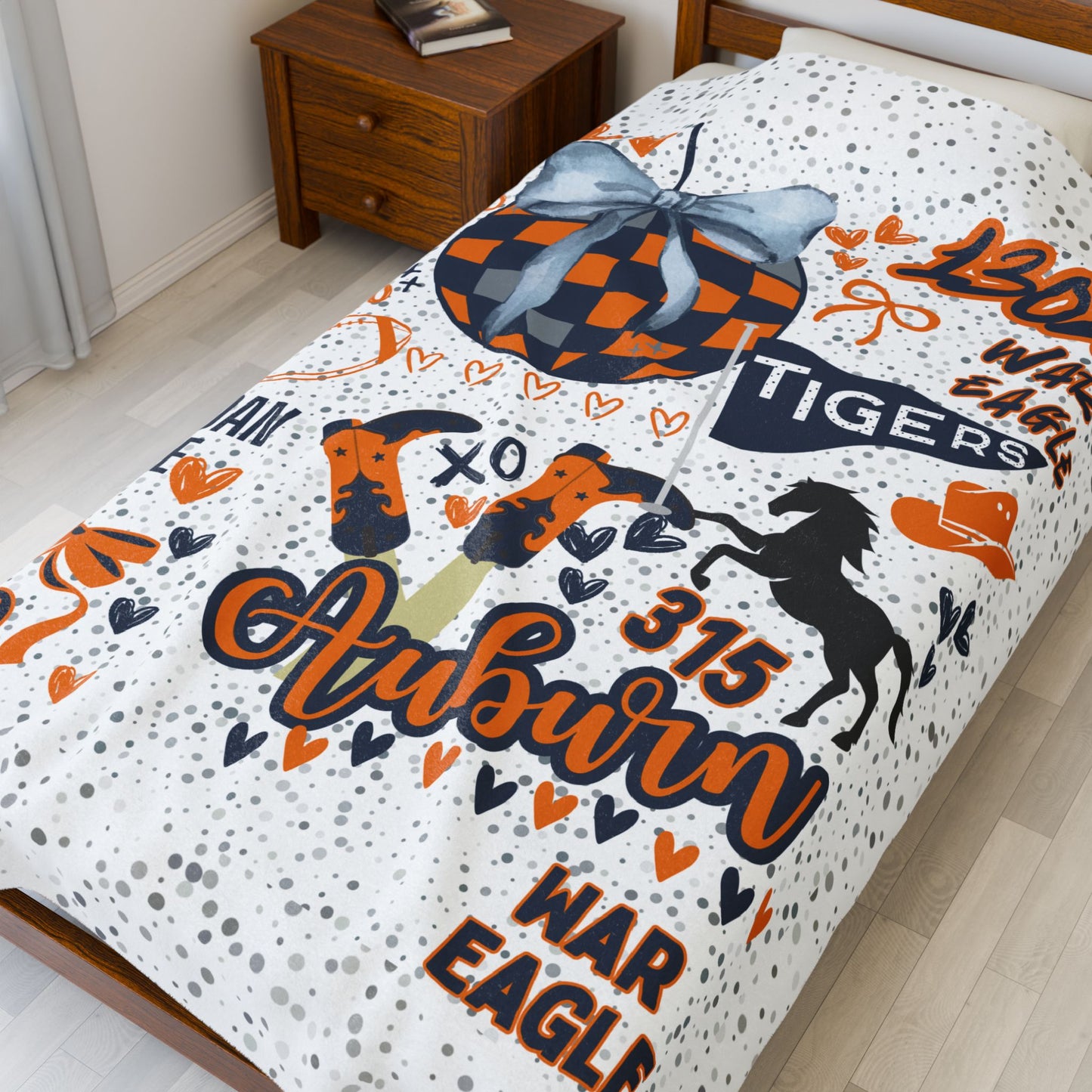 College Spirit Plush Blanket for Pride College Fans, Personalized Fleece Throw Gift, University Team Spirit Dorm Bedding, Home Decor,