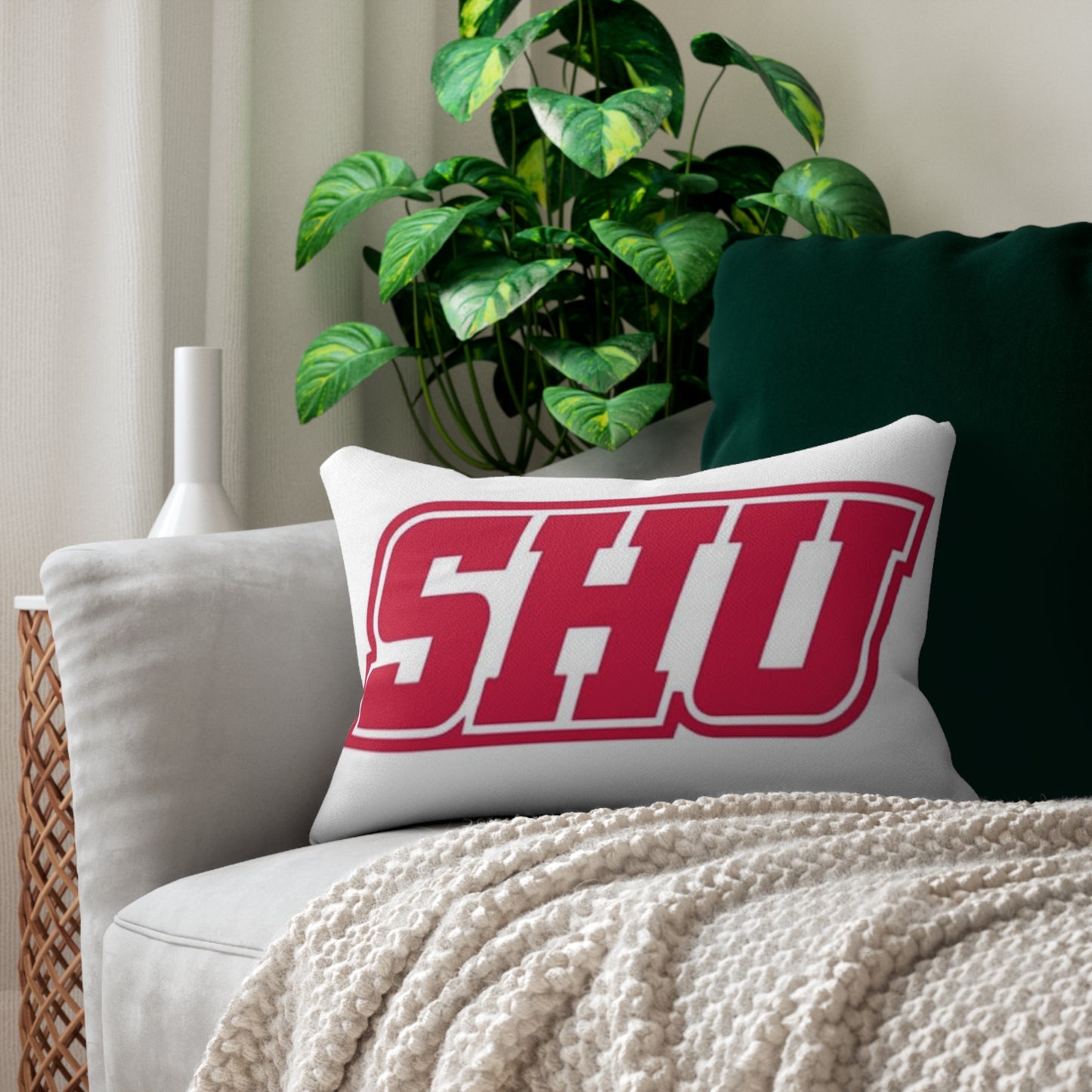 Sacred Heart University Custom Throw Pillow - Ultimate Fan Gear