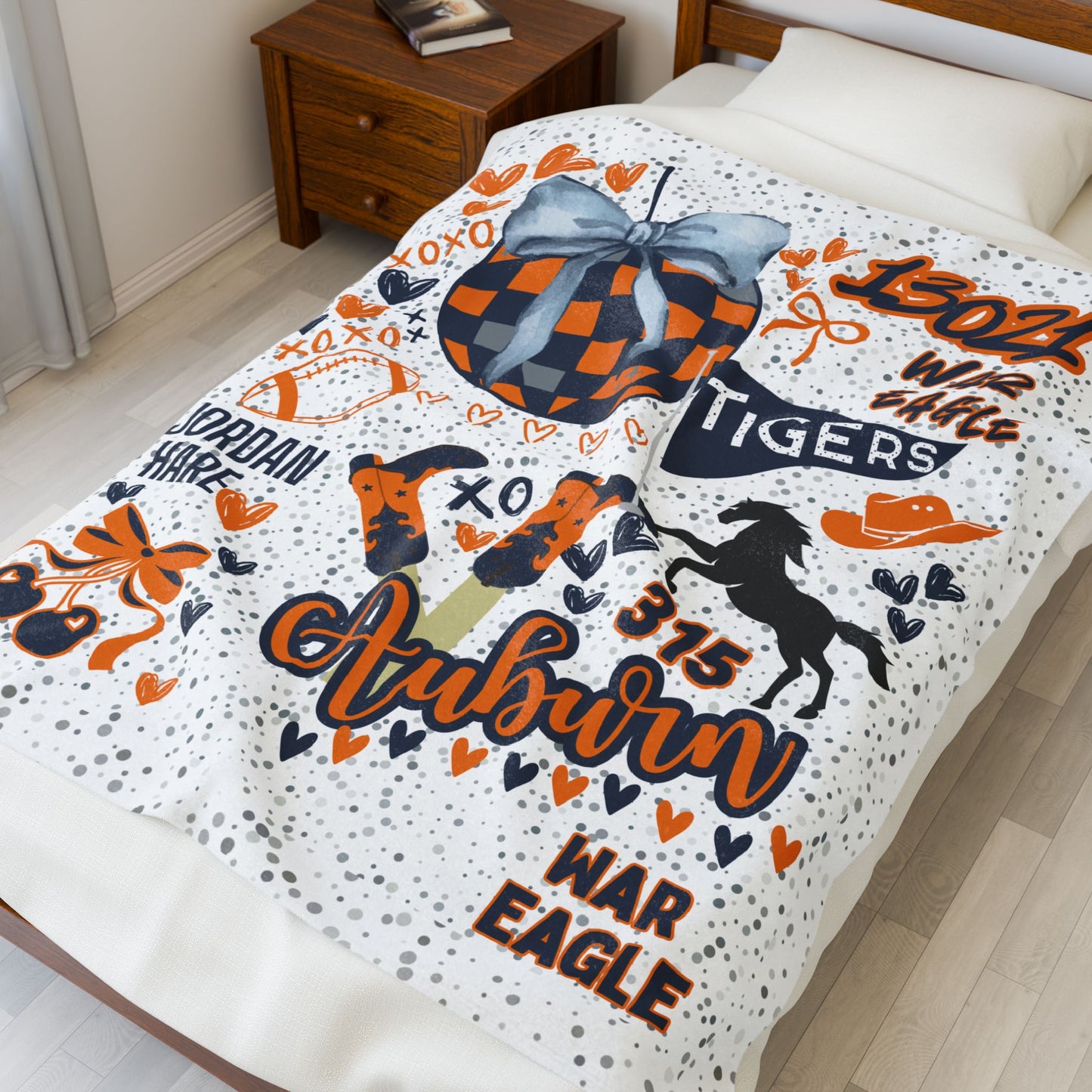College Spirit Plush Blanket for Pride College Fans, Personalized Fleece Throw Gift, University Team Spirit Dorm Bedding, Home Decor,